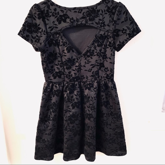 One Clothing Damask Dress size Small - Picture 4 of 4